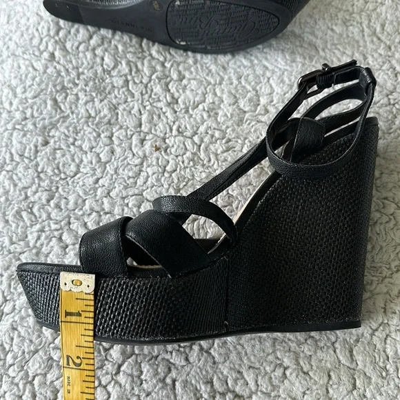 Gianni Bini Women's 10M Ankle Strap Platform Wedge Espadrille Sandals Black - Picture 10 of 10
